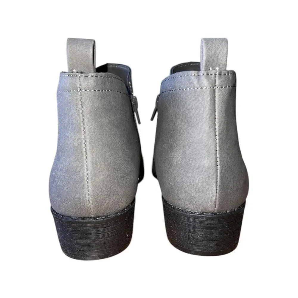Sun & Stone Cadee Grey Fashion Faux Leather Booties Women’s Size 5.5M